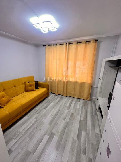 Cameră de cămin cu baie proprie,cu chirias,zona Mihail Sturdza,etaj 1 - 6