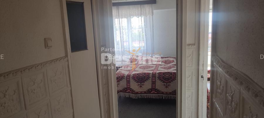 APARTAMENT CU 3 CAMERE IN ZONA MATERNA SITUAT LA ETAJUL 3 BLOC TURN - 8