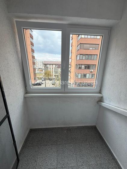 Vanzare Garsoniera Decomandata / Militari Residence / Strada Tineretului - 11