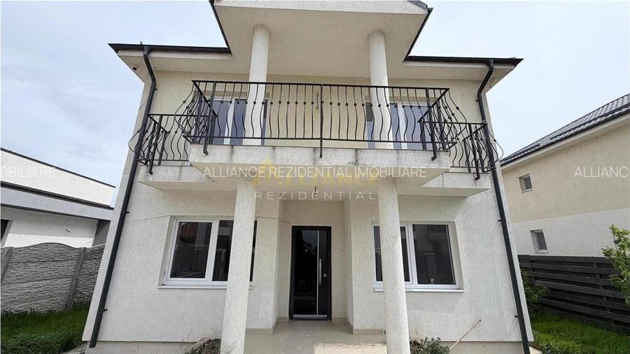 Casa individuala - 4 camere - 2 bai - 560mp teren - 2
