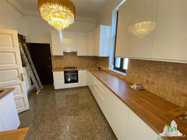 Apartament de vanzare cu 5 camere, imobil consolidat - 6