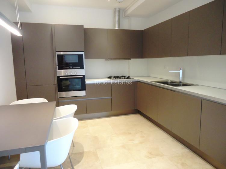 Spacios 4 rooms apartment with 4 bathrooms next to Verdi Park - 4