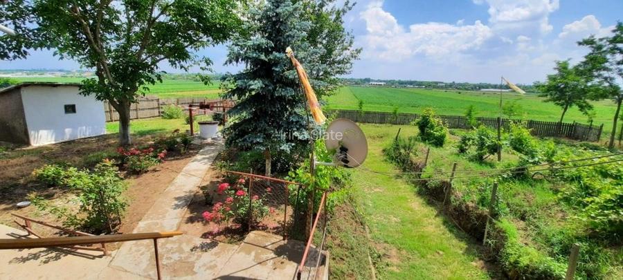 De vânzare ocazie investiție fostă cramă 2000p teren, 448 mp construcție,  - 12