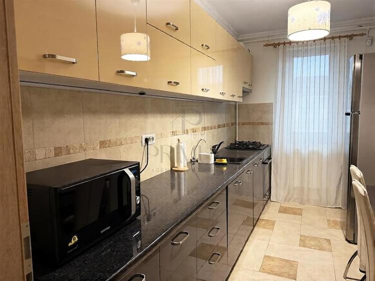 GIROC - 3 CAM - DECOMANDAT - LOC PARCARE - MOBILAT - UTILAT - ZONA EXCELENTA - 4