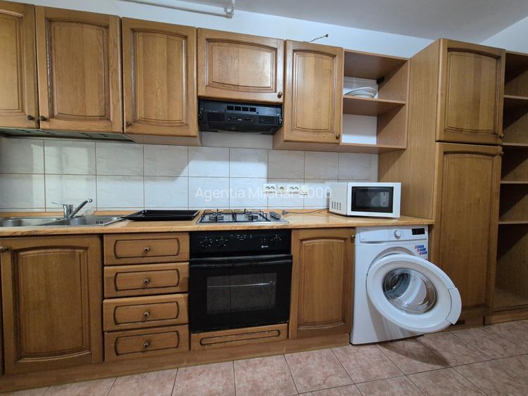 pe frumoasa stradă Aurel-Popovici la 5 minute de Punctele Cardinale și Medicina - 8