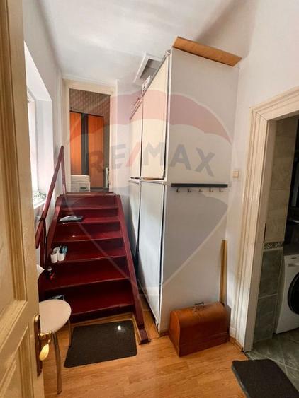 Apartament cu 3 camere de închiriat în zona Garii