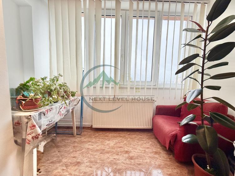 Apartament 3 camere, Astra