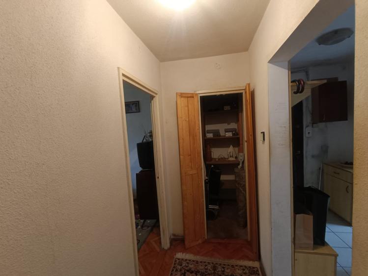 Apartament 3 camere , 65 mp , 6 mp balcon ,Gheorgheni