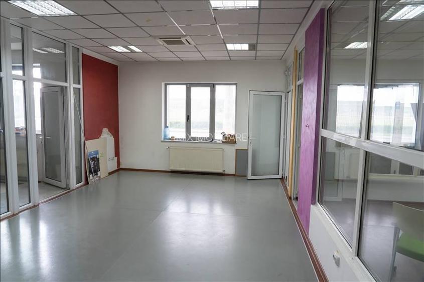 Birouri cu intrare din strada langa aeroport - 2