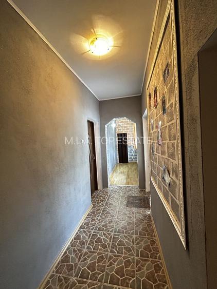 Casa 8 Camere Cu Teren 1500mp In Cermei - 12