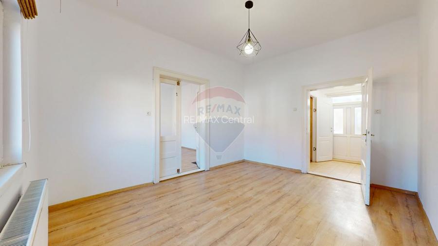 Birouri de închiriat în Brașov, strada Aurel Vlaicu, trafic intens - 2