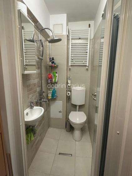 proprietar vand apartament 4 camere - 11