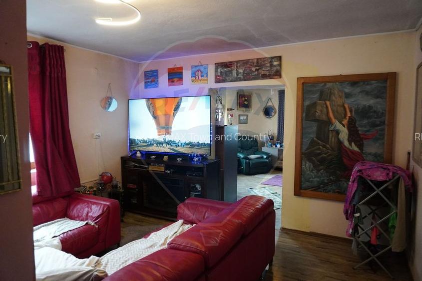 Casă cu 6 camere la Crăciunesti - 12