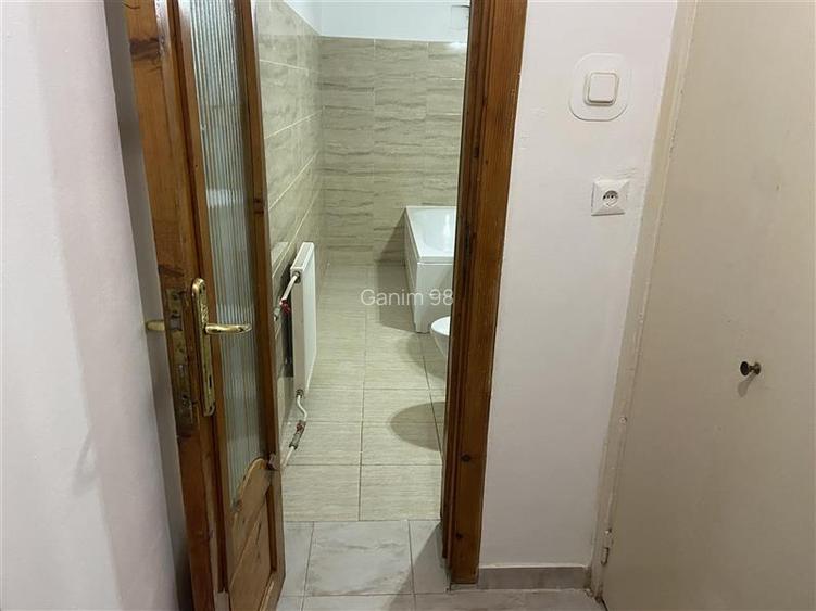 Apartament 2 camere , zona Inspectoratul Scolar , 54 mp , decomandat , liber - 4