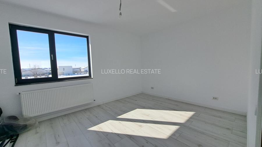 VILA SUPERBA CU 5 CAMERE  IN COMPLEX REZIDENTIAL CU CIRCUTI INCHIS - 25