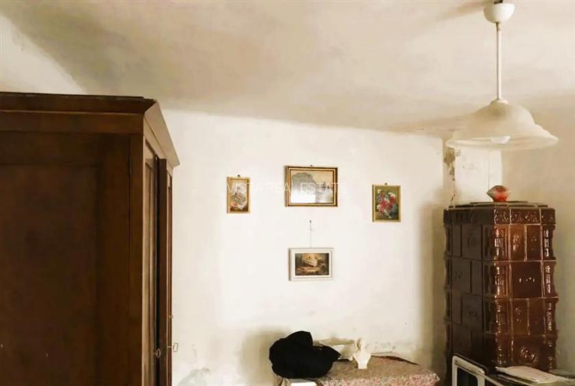 Casa individuala. Investitie ideala in Scheii Brasovului Proprietate cu potentia - 2