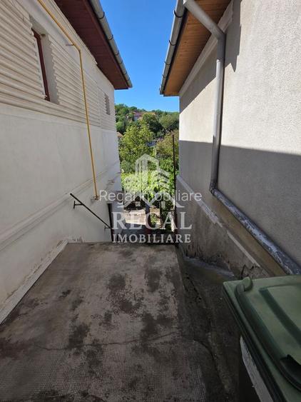 Casă de vânzare în zona Chizid – 4 camere - 8