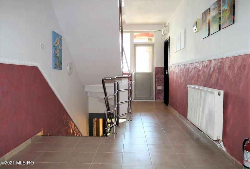 Mamaia Nord - Langa Mare, pensiune la cheie, 11 camere, 9 bai! - 50