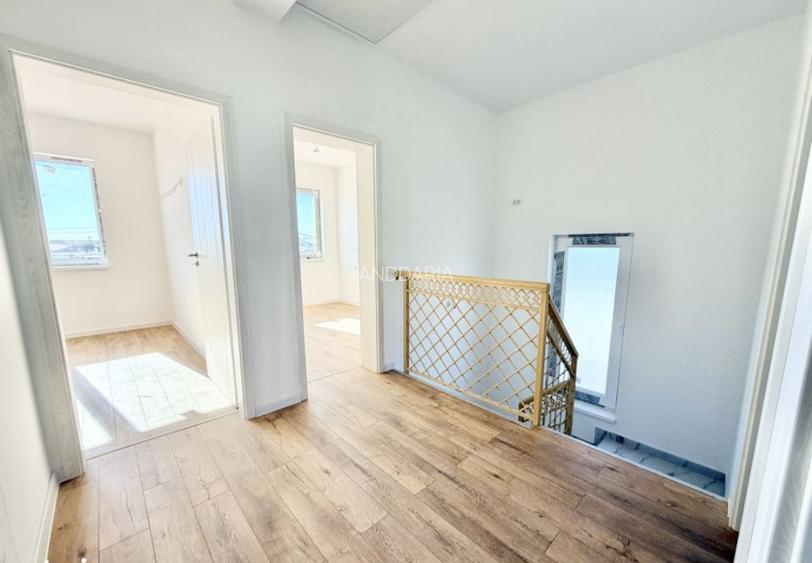 Duplex P+E finalizat cu asfalt si utilitati - 5