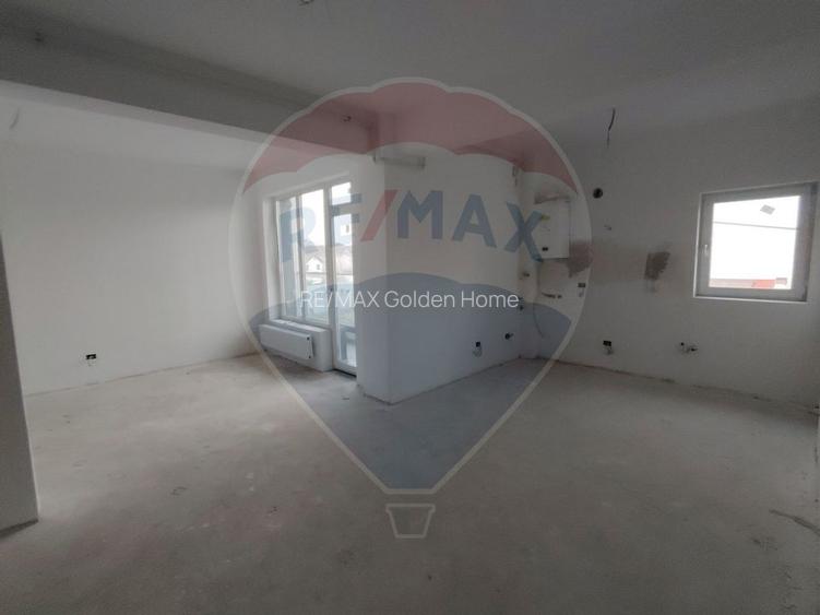 Apartament cu 3 camere ETAJ 2 - 1