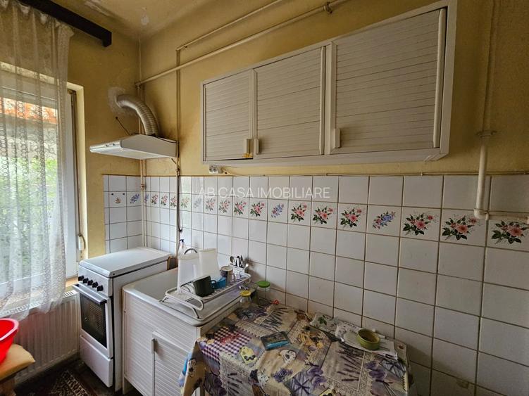 Ap în casă cu 2 ap, curte comună și grădină, C Bogdăneștilor, comision 0% - 10