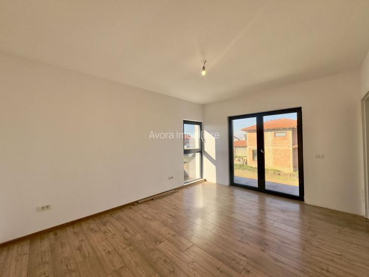 Duplex despartit prin camera Tehnica, Mosnita Noua-Valery - 8