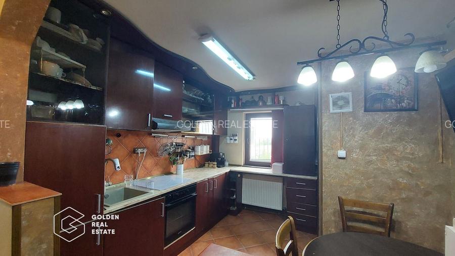 Apartament 3 camere, etaj 2, decomandat, zona Podgoria - 4