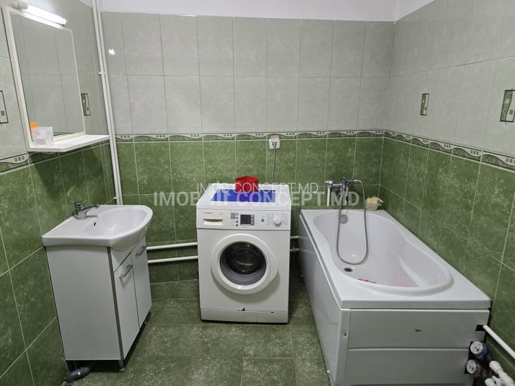 INCHIRIERE Garsoniera spatioasa, in bloc la curte, zona Mihai Bravu - 13