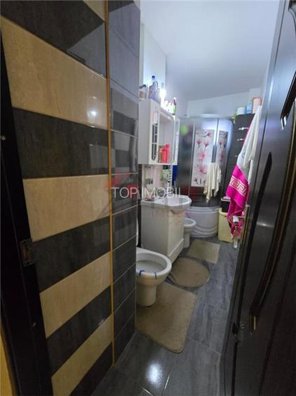 Etaj 1 - Mircea cel Batran - 2 camere model cu geam la baie - 9