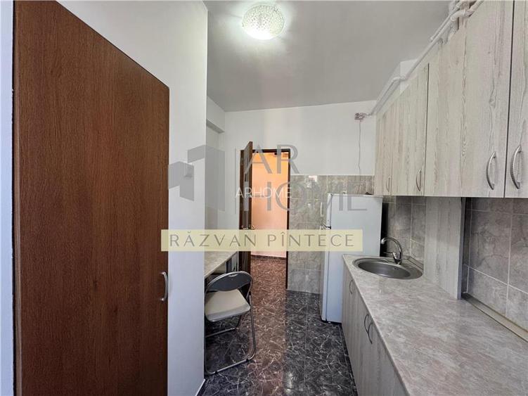 Apartament 2 camere, renovat, ultracentral, Ploiesti - 8