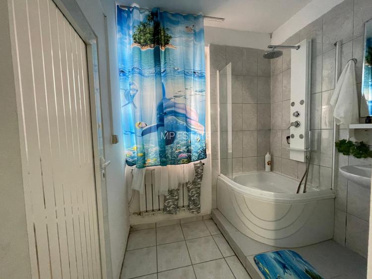 Casa 9 camere , 7 Dormitoare , 8 Bai / 400 mp utili / 350 mp Curte /Comision 0% - 14