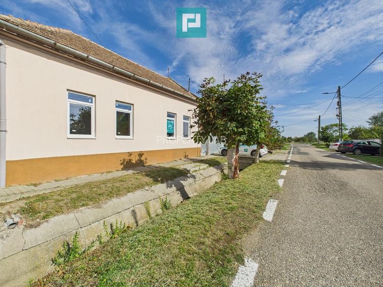 Casă spatioasă și solidă în Pecica - 3