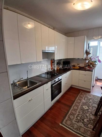 Apartament Luminos 4 Camere.  Decomandat. Zona Universitatea Spiru Haret. - 4