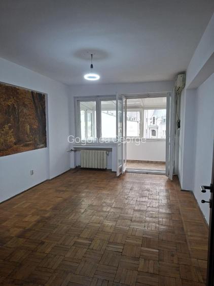 Apartament de vanzare - 4