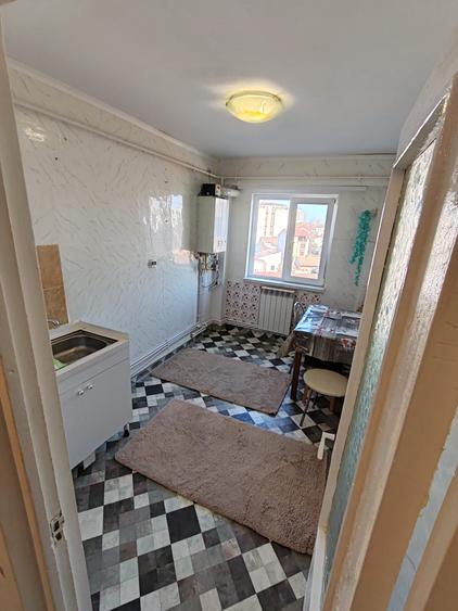 Apartament 2 camere decomandat - Casa de Cultura - 108.000 euro(Cod E6)