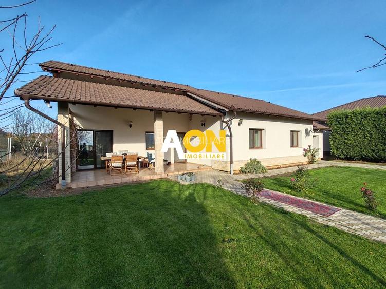 Casa 3 Camere, 179 mp Construiti, Teren 784 mp, Zona Cetate - 2