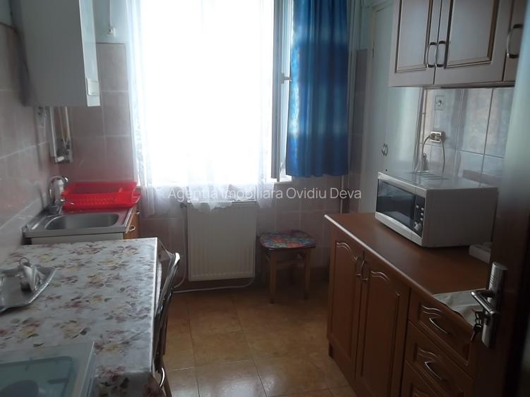 Vand apartament 3 camere decomandat in Deva, zona Carpati, - 3