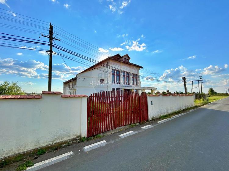 De vânzare pensiunea „Casa Albă”, orașul Pecica, jud. Arad - 8