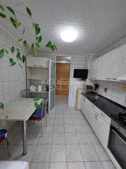 2 camere Aviatiei decomandat, parcare, et. 1, an 1985, metrou, 53 mp - 3