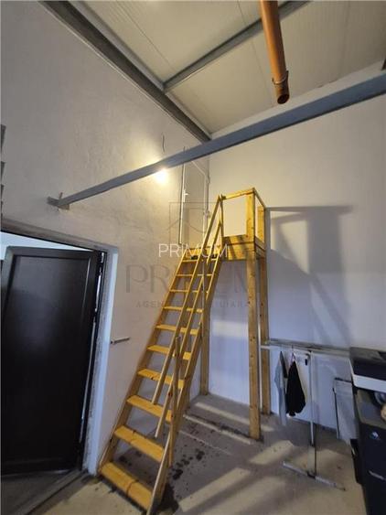 Hala / Spatiu de depozitare - cu birou și dormitor - curte generoasa  - zon - 6