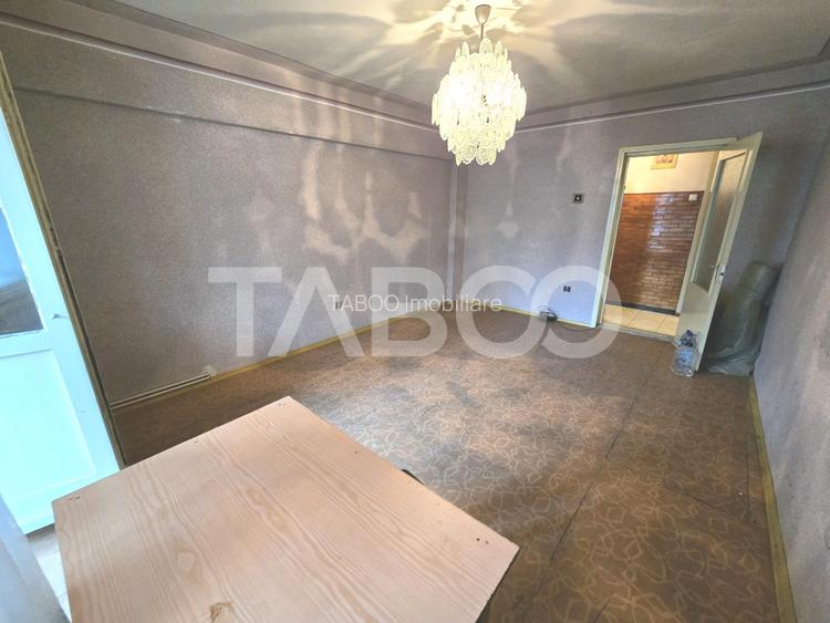 Apartament decomandat 4 camere 4 balcoane 2 bai etaj 1 Central Sibiu - 5