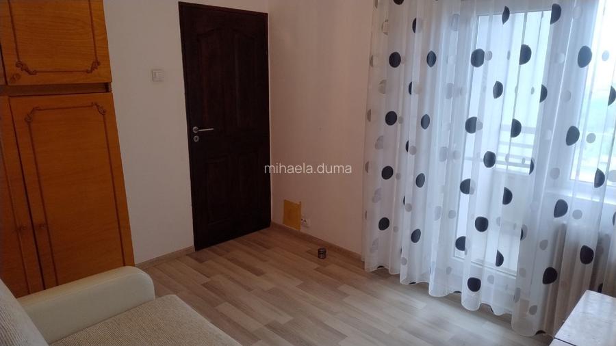 Vânzare apartament 3 camere strada Eroilor nr 8 , zona Sala Sporturilor  - 16
