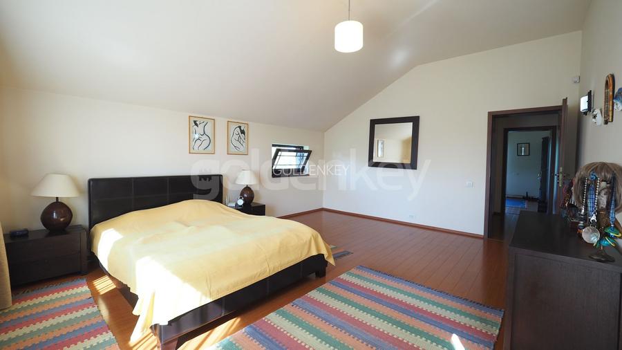 Vila cu 6 camere | gradina atent amenajata | garaj - 14