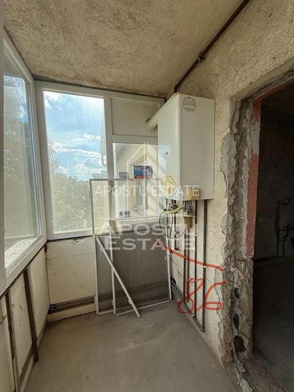 Apartament cu 3 camere, 2 bai, 2 balcoane, decomandat, zona Freidorf - 4