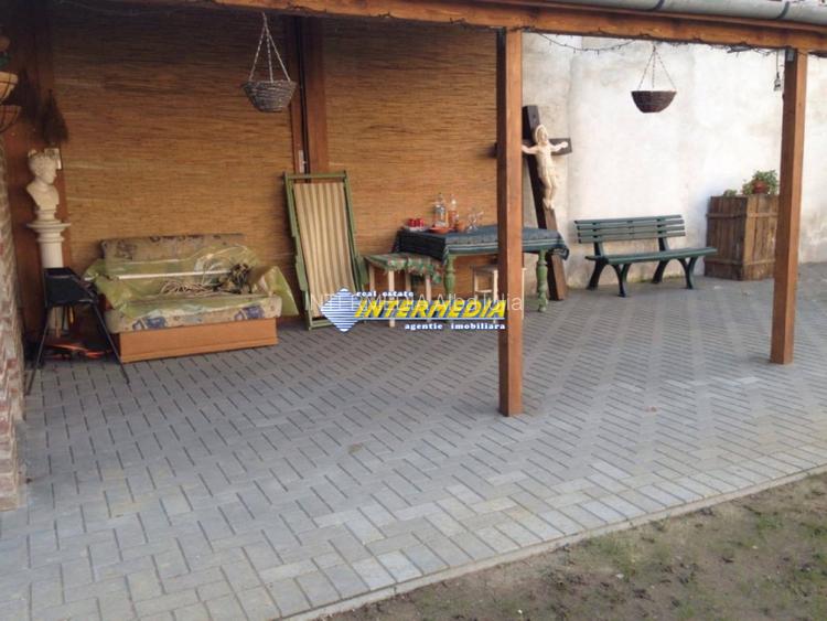 Casa vanzare Alba Iulia zona Centru ideala pentru doua familii finisata complet - 2