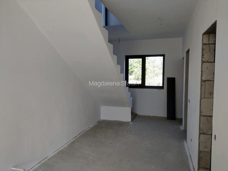 Duplex spatios pe malul lacului P+1E+M proiect german - 12