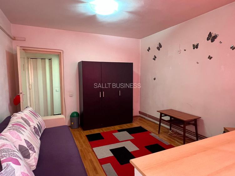 Inchiriere apartament 2 camere, zona Mall - 2