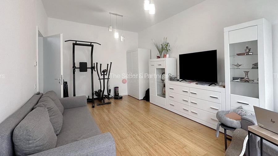 Zona Linistita Terasa Suprafata Generoasa - 19