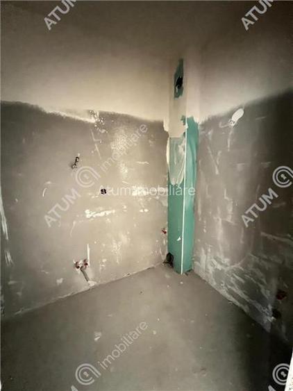 Apartament 3 camere balcon terasa parcare boxa zona Brana Selimbar - 10