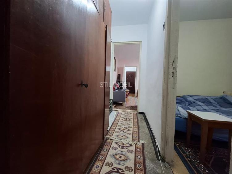 Apartament 3 camere Dacia, etaj 3, fara risc, pe mijloc - 11